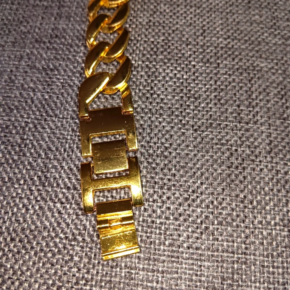 Lupai Gold Chain-Link Watch Rhinestone Embellished 7-1/4